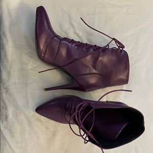 NWOT Purple Lace-Up Pointed Toe Stiletto Ankle Boots woman’s size 43/11-11.5
